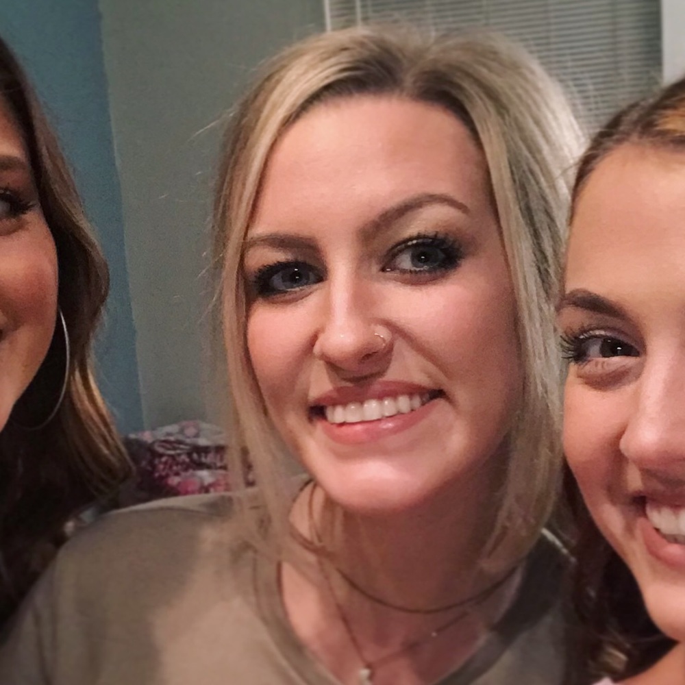 Meet your Posher, Lauren